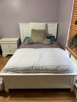 Bed frame no mattress