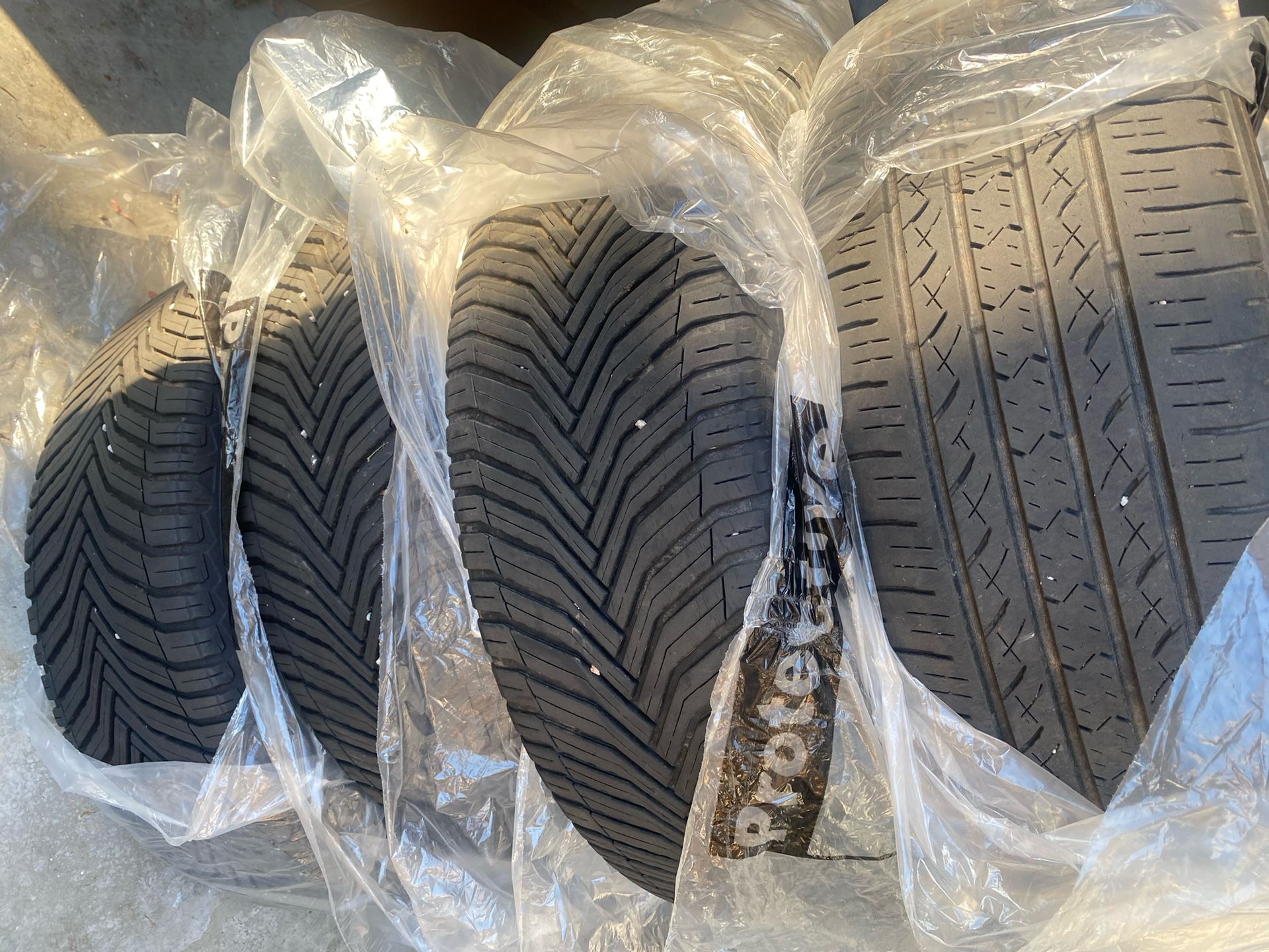 Set of Tires 