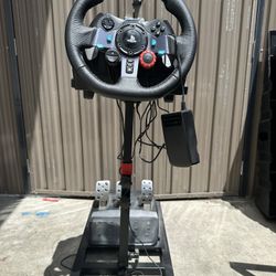 Logitech G29 Steering wheel