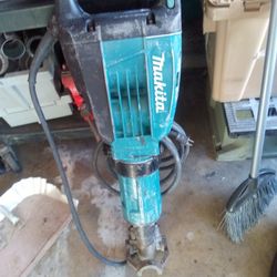 Makita Jack Hammer