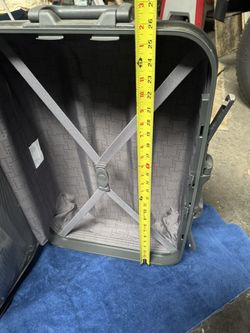 Samonite luggage
