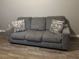 COUCHES