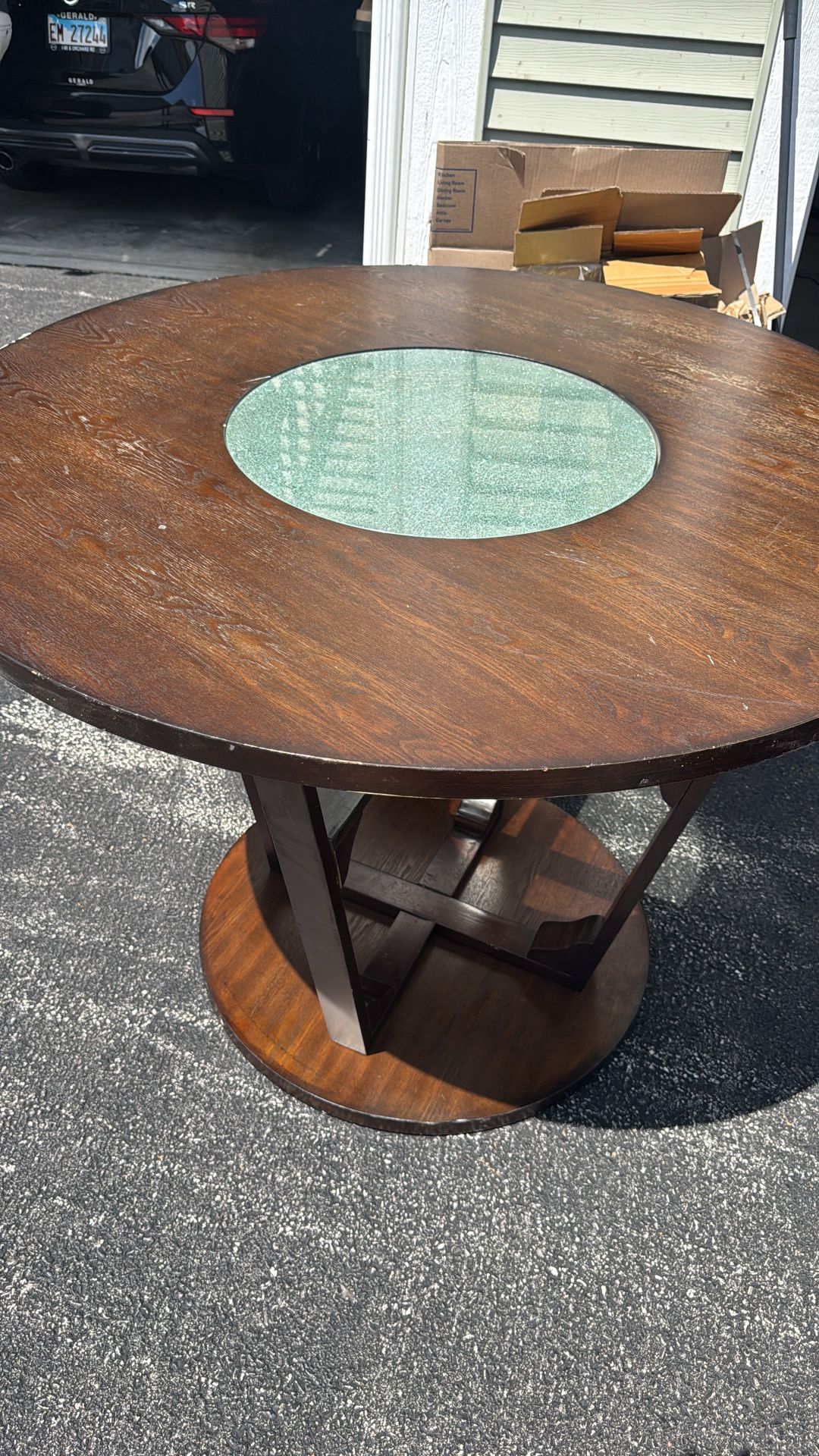Table + 4 Chairs