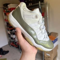 Jordan 11 Low 2001 Silver Metallic Size 8.5W/7M