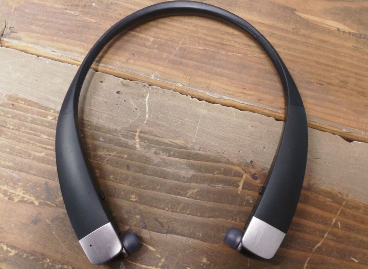 Insignia Bluetooth headphones