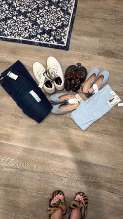 Bundle random shoes clothes