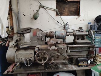 Engine lathe