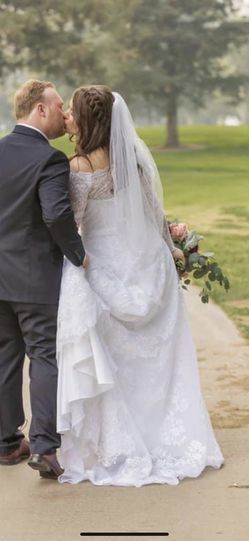Off-The-Shoulder-Lace A-Line wedding Dress  Thumbnail