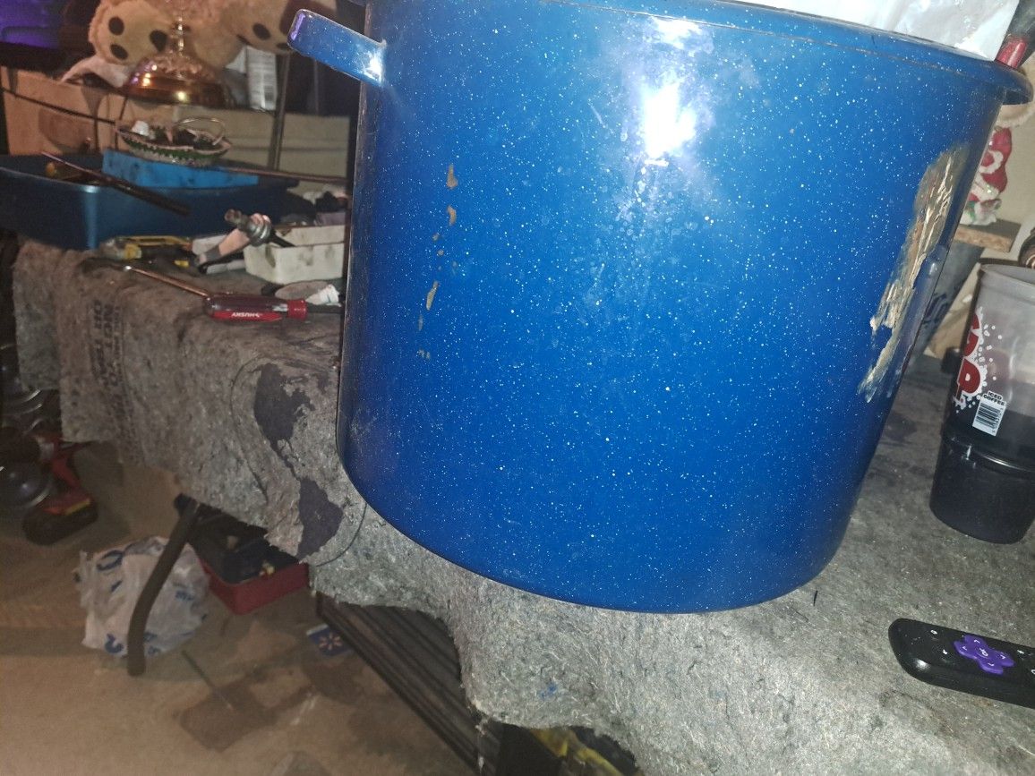 POT AND STEAMER POTS