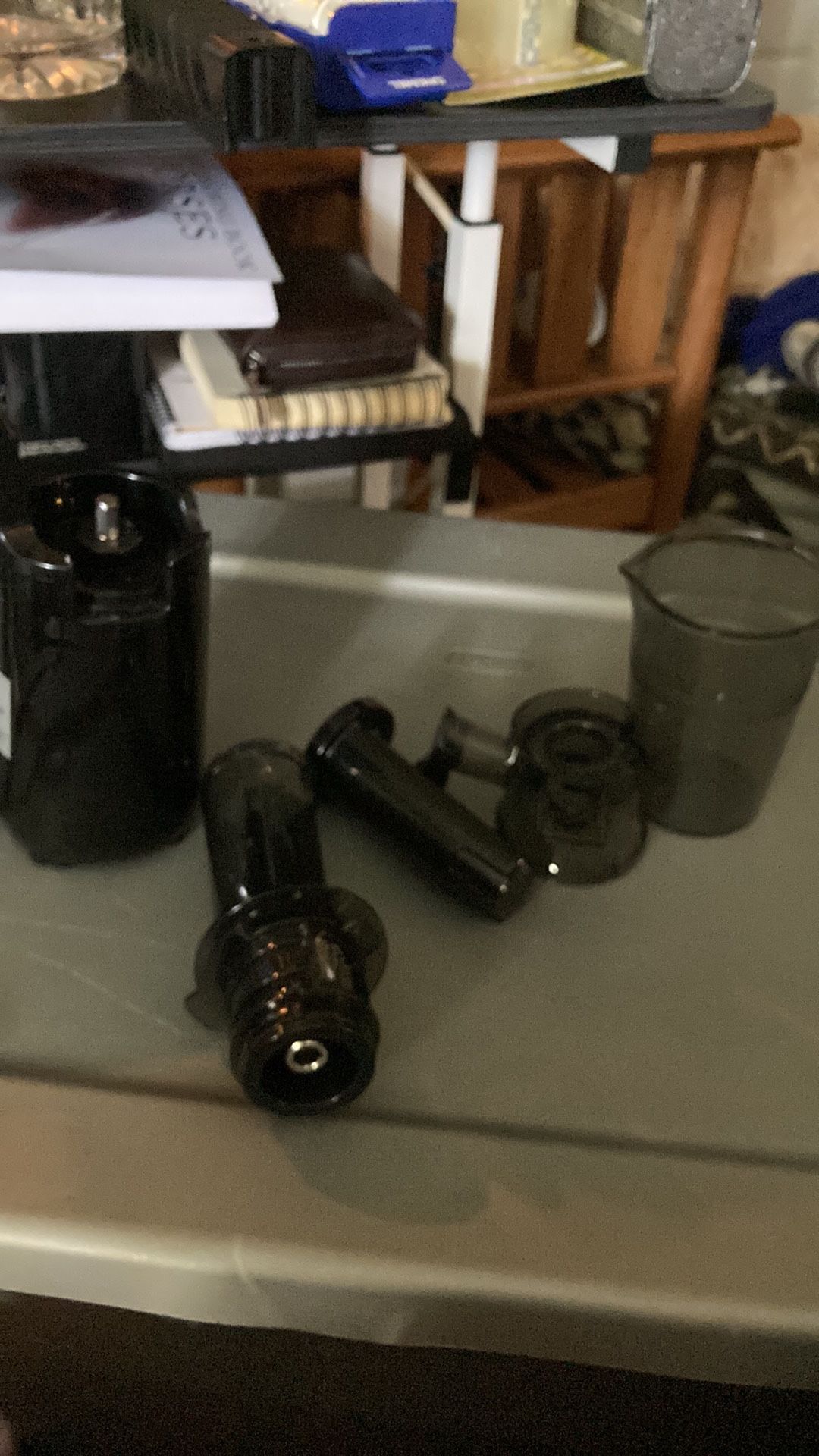 Miniature juicer