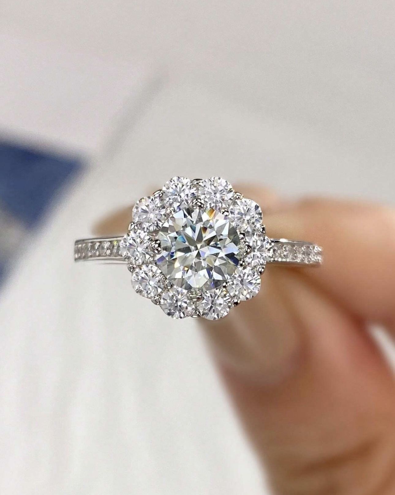 Elegant 1 Carat Moissanite Silver Ring