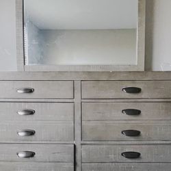 Dresser With Mirror & 2 Nightstands With Phone Charger 