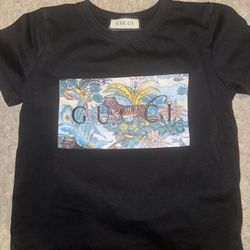 Guci Kids Black Cotton Tshirt. Size 5T