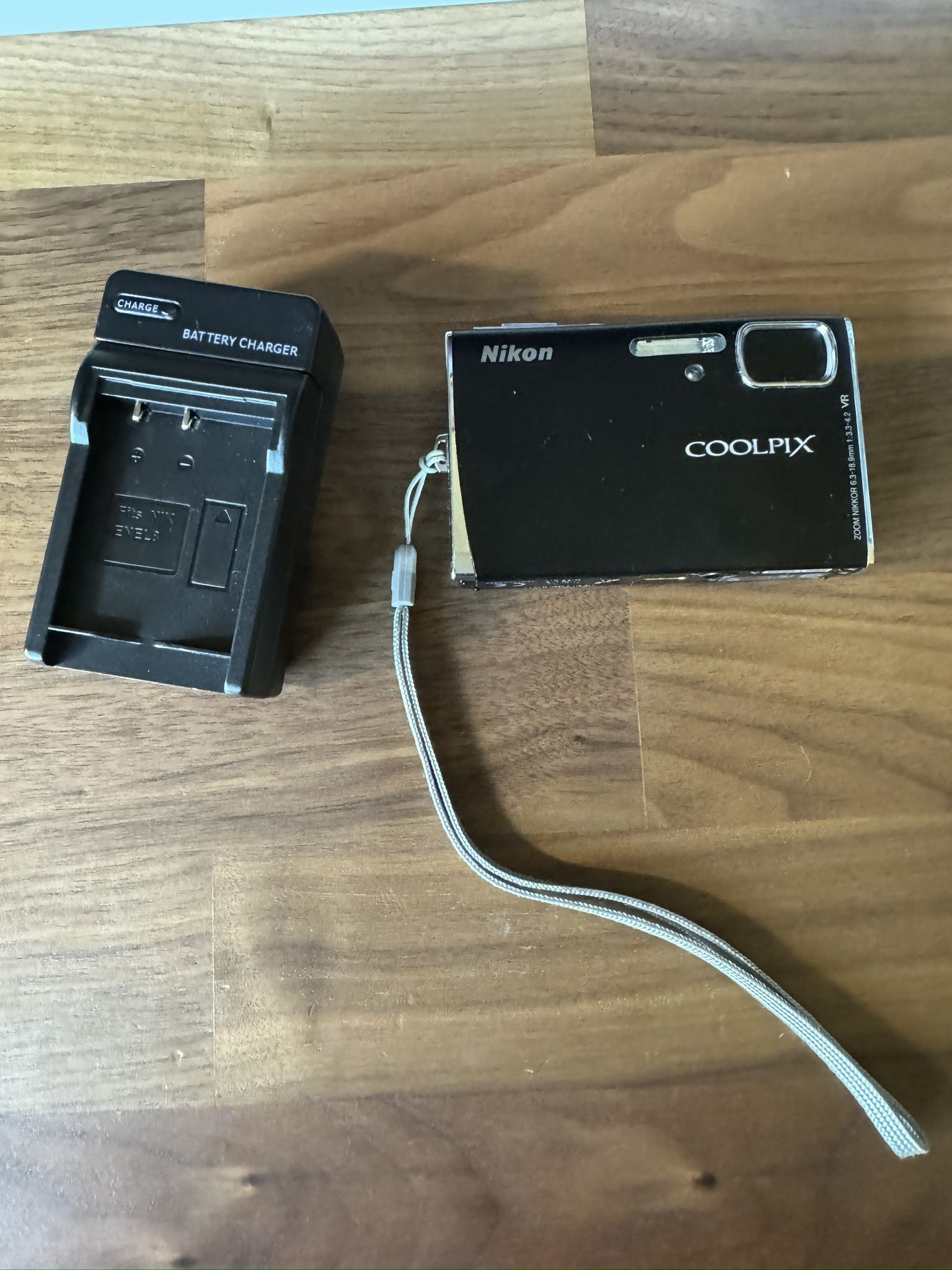 Nikon COOLPIX S51 8.1 MP Digital Camera