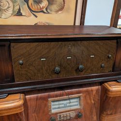Antique Tube Radio Sparton Model 5-26 Complete Vintage Table Cabinet