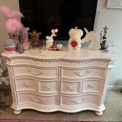 Disney Princess Full Size Bed And Dresser 