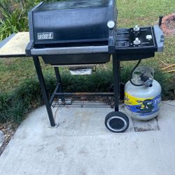 Weber Gas Grill. Two Burner $75