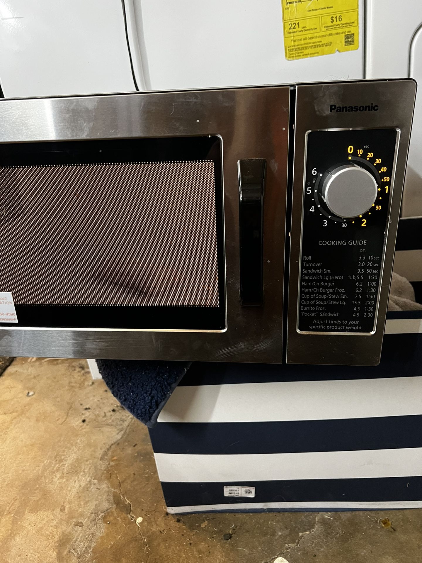 Panasonic NE1025F 1000w Pro Commercial Microwave for Sale in Dallas