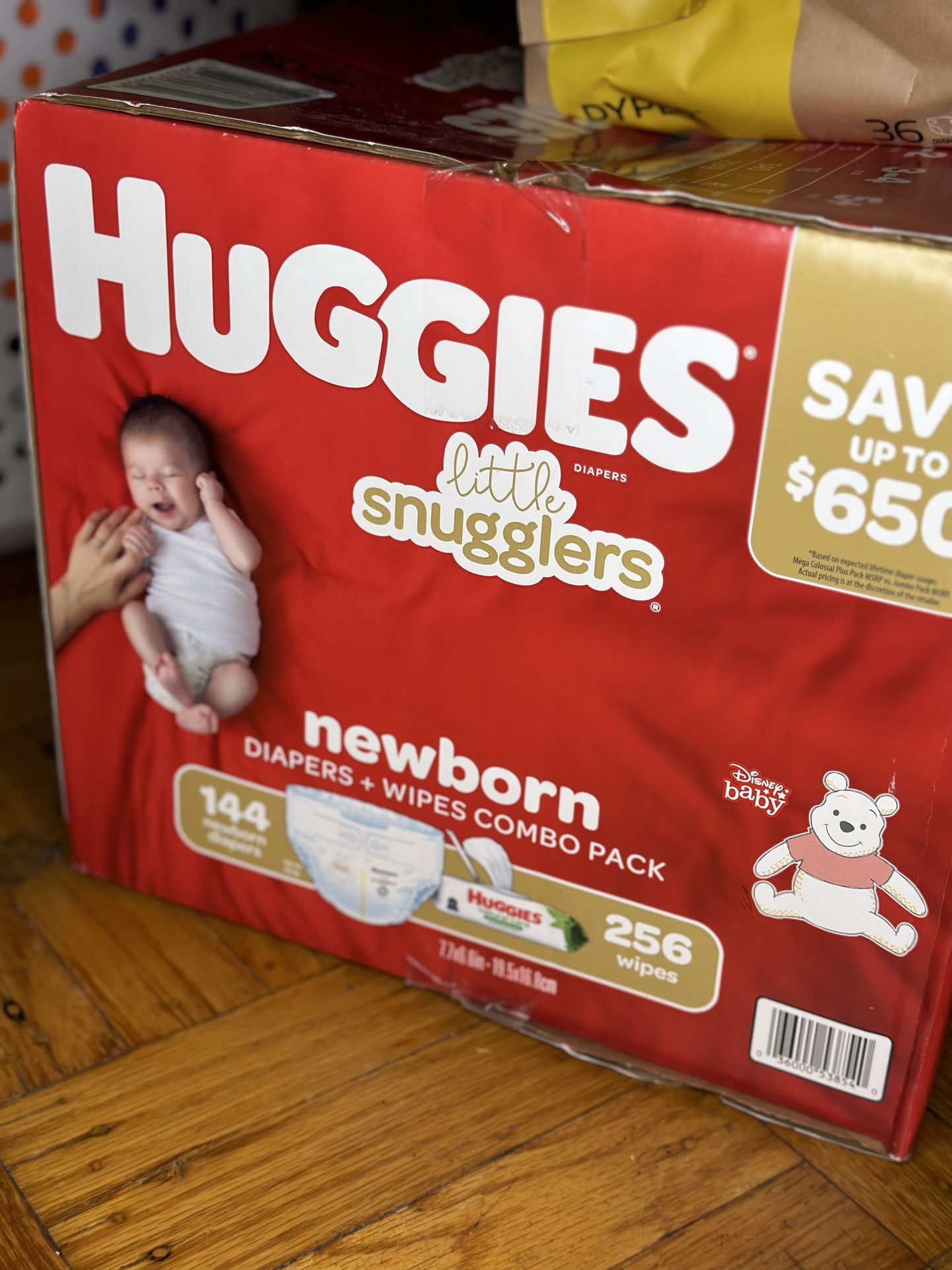 Newborn Pampers By Huggies 