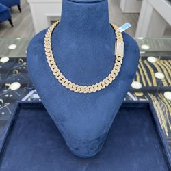 Chain Cubanlink 1ok Gold Diamonds Real Natural 14 MM By 22 Inch 