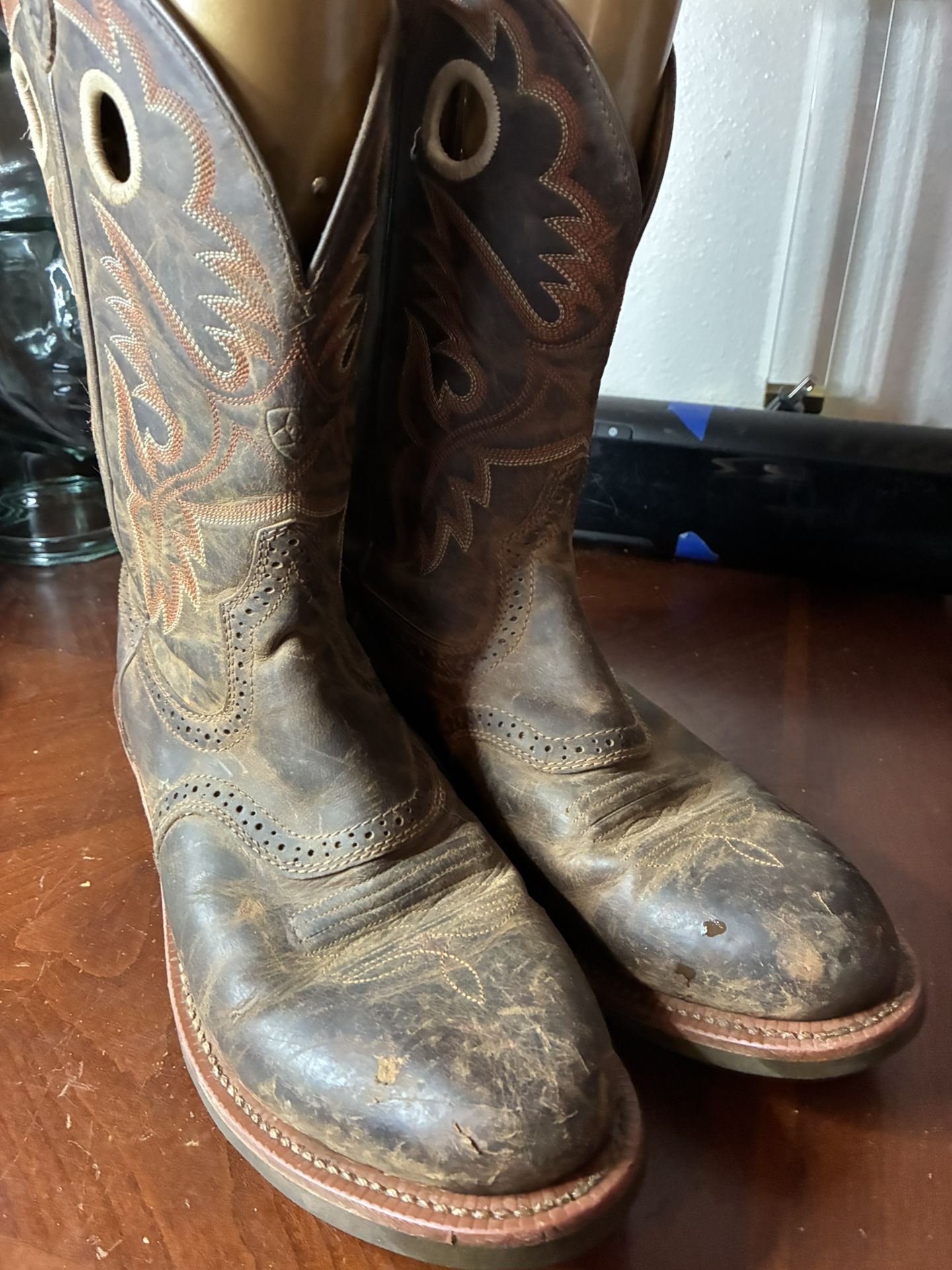 Ariat Western Cowboy Boot Size EU 41.5 Brown Leather Almond Toe Rodeo Heritage  Men’s size 8 , women’s size 10