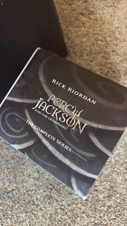 Percy Jackson and the Olympians Complete Series Box Set