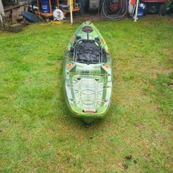 12'ft Lifetime Yukon Angler Fishing Kayak 