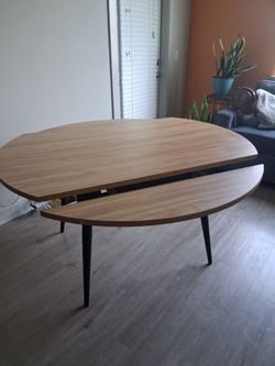Free kitchen table