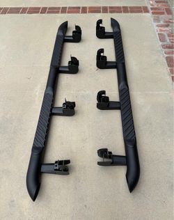 2022 Chevy 2500 HD OEM side step