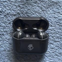 Skullcandy Wireless Earbuds with Charging Case