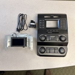Ford Super Duty Stock Radio