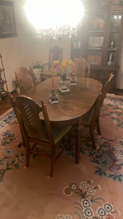 Antique Dining Room set - pristine condition