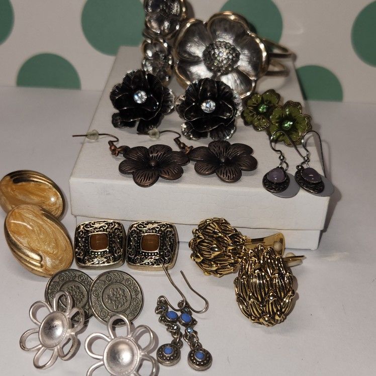 #2 ART NOUVEAU JEWERLY, ASYSMMETRICAL LINE, ORGANICS, FLOWERS FORM LOT