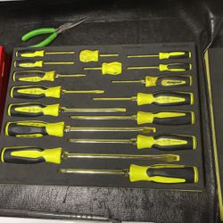 Snap-on Tools 16pc Instinct Softgrip Hi-Viz With Foam Tray