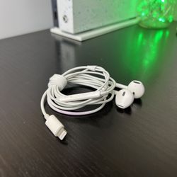 Apple Lightning EarPods