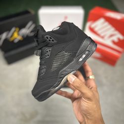 Women’s 5.5, Youth 4 - “Black Cat” Jordan 5's 🐈‍⬛