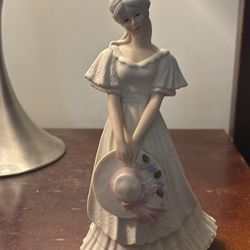 Heritage Collection Fine Porcelain Francesca #68014 Home & Garden Party 2001 9”