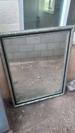 WALL MIRROR