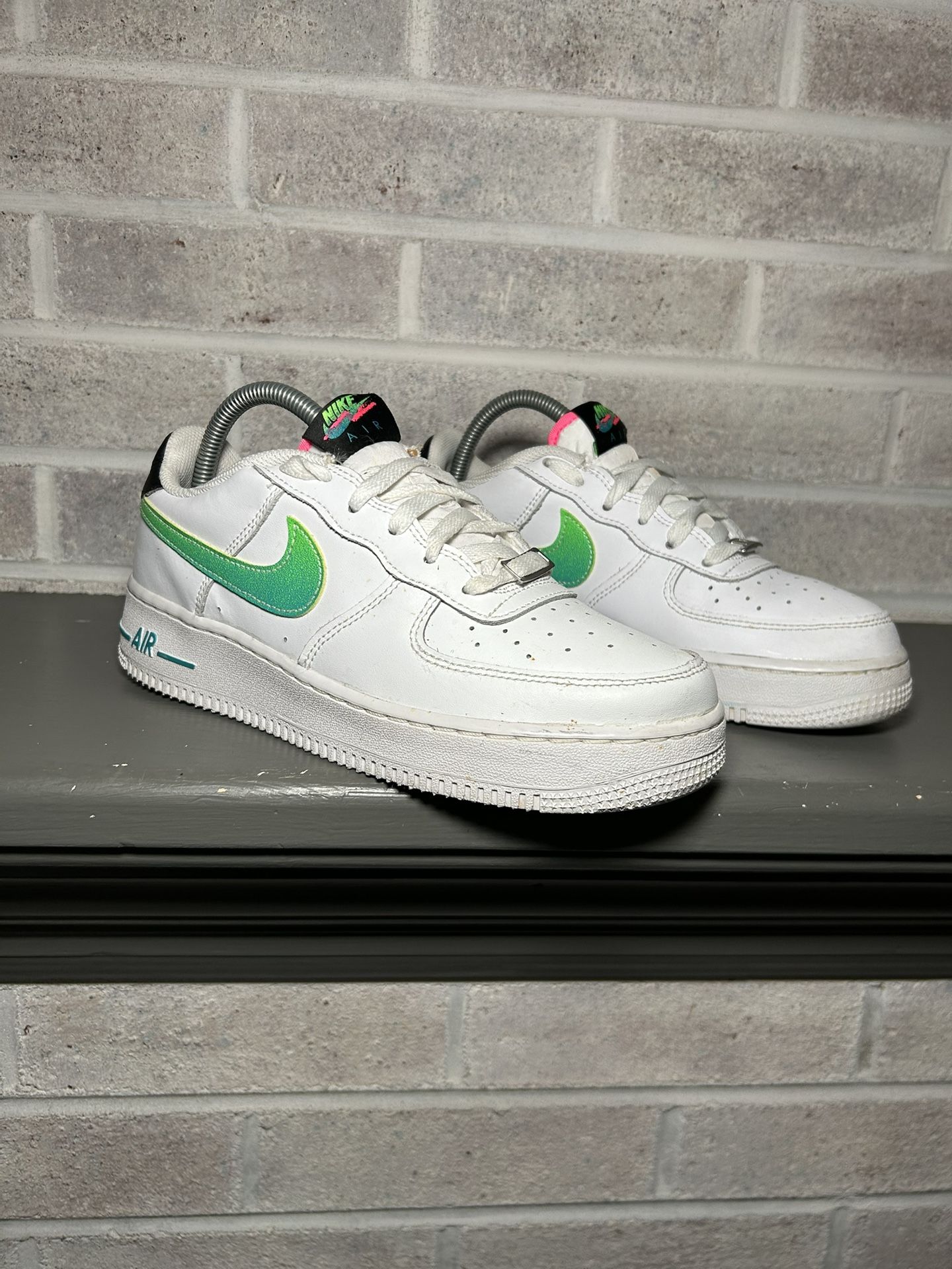 Nike Air Force 1 LV8 White Aquamarine Green Youth Size 6.5