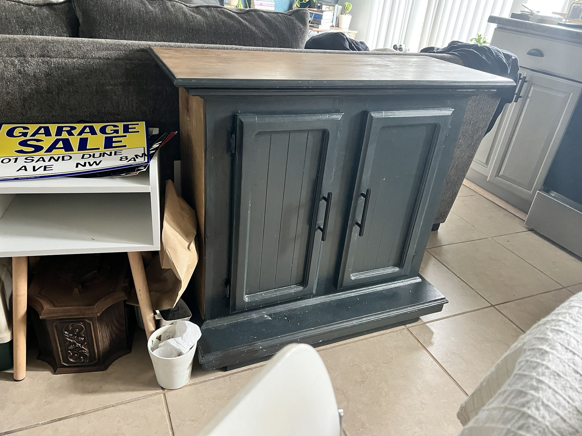 Black Cabinet 