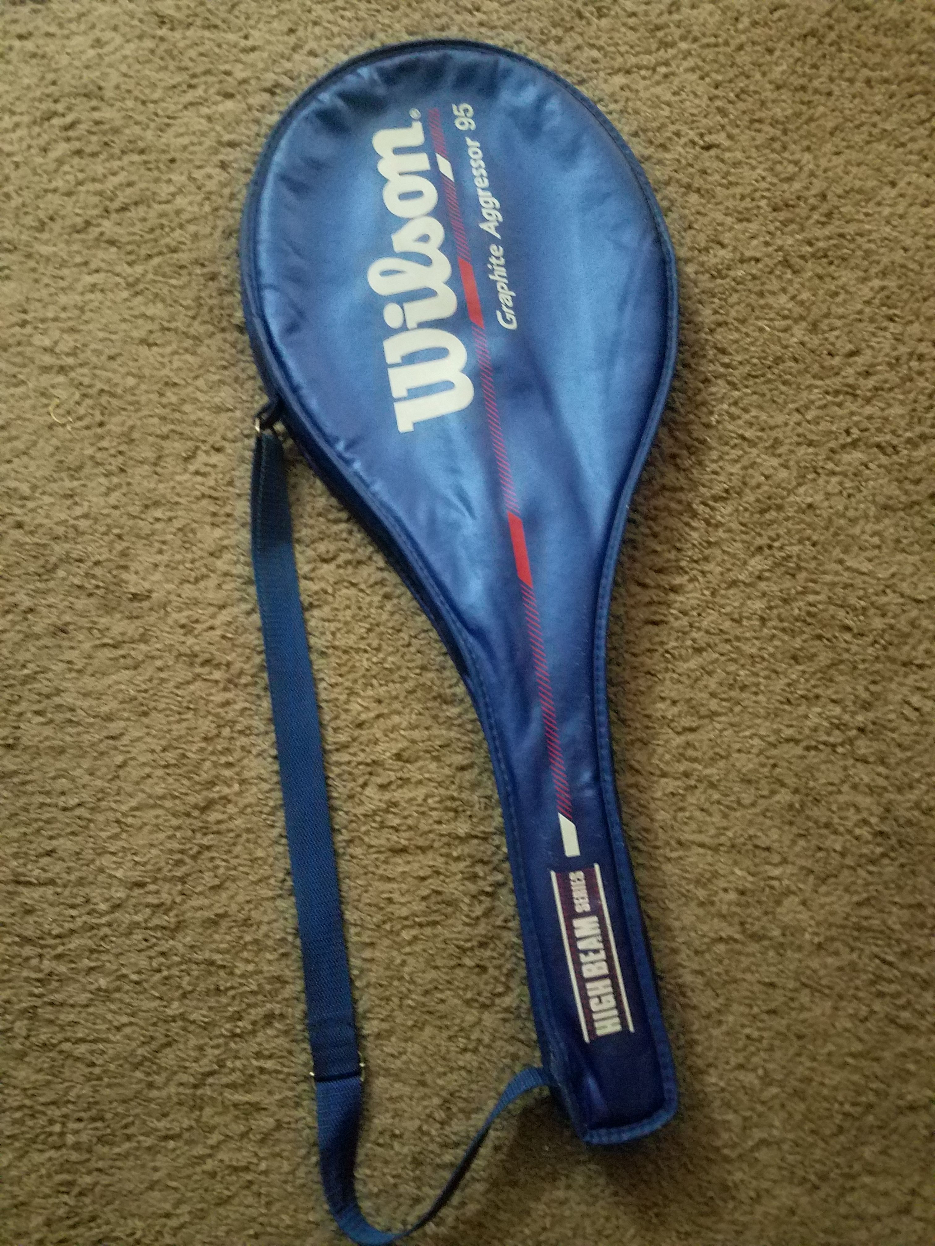 Lot De 2 Raquettes De Tennis Wilson Graphite Aggressor 95 - Taille De Tête 112 In², Grip 4 3/8 (L3), Occasion