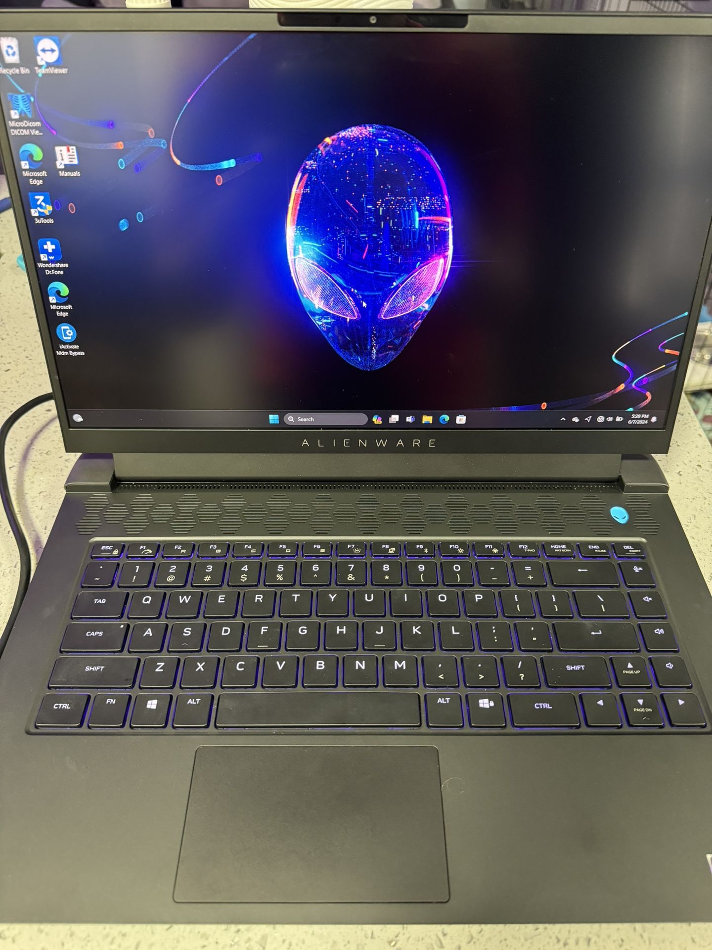 Alienware M15 r5 Ryzen 9 5900hx rtx 3070