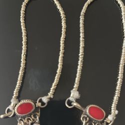 Anklet Vintage Design  Never Been Used Each Pairs For $35