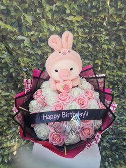 Pig, Happy birthday forever flower arrangement