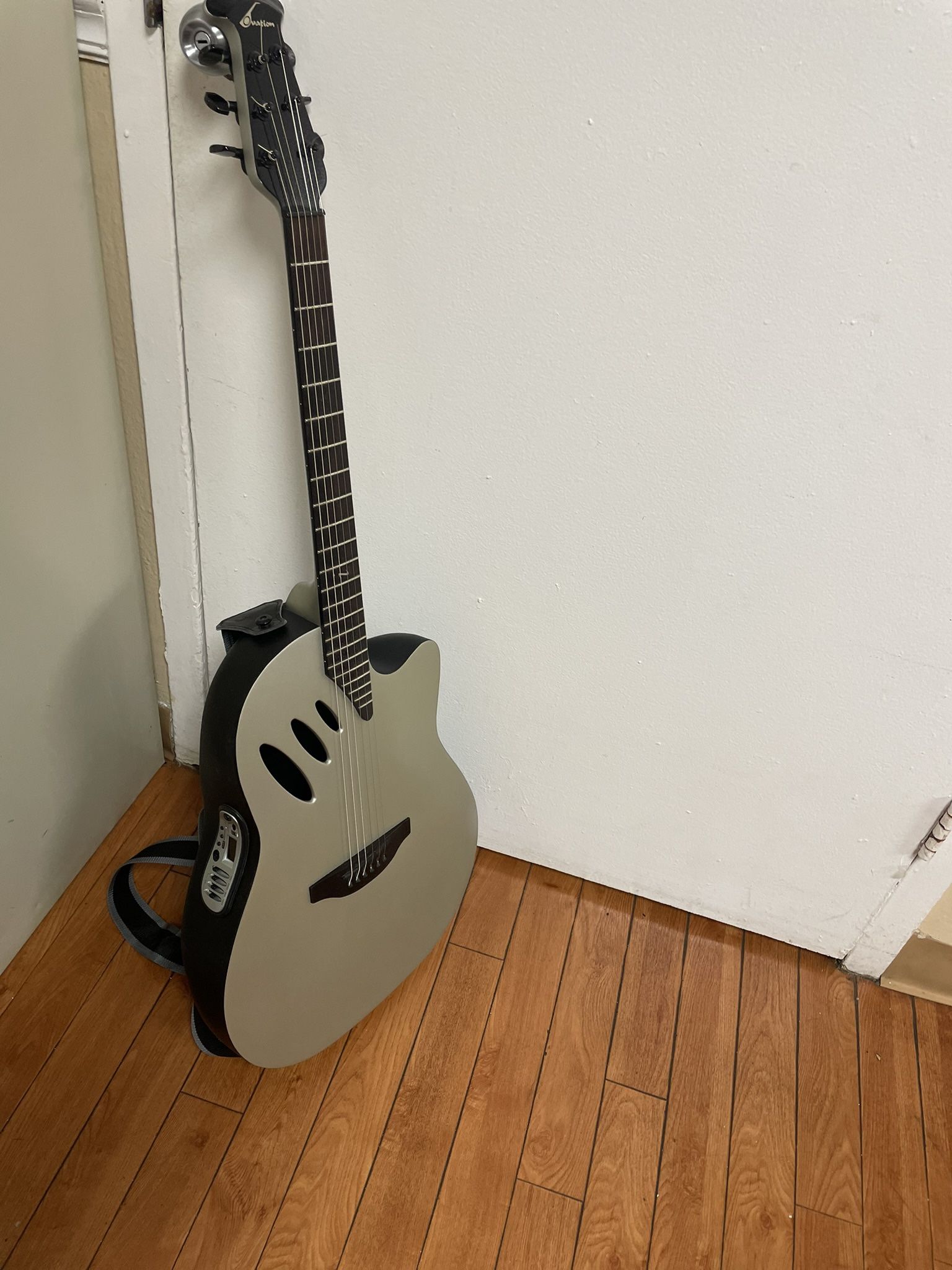 Ovation Celebrity Guitar For Sale