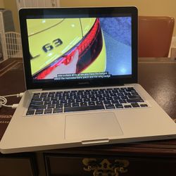 2011/12 MacBook Pro 13 inch 2.7 i7 16 GB 1 TB