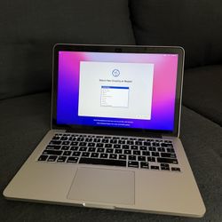 MacBook Pro Retina 2015 8GB RAM, Core I5, 250GB SSD