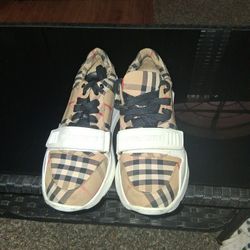 Burberry
Men's Regis Check Trainer Sneakers Size 38