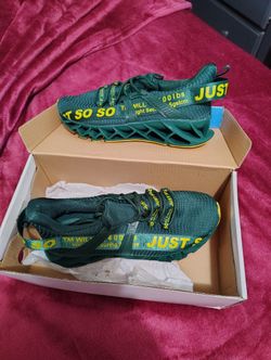 Women's Tennis Shoes Just So So Green Size 8