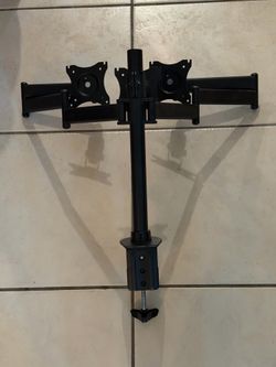 Triple Monitor Mount